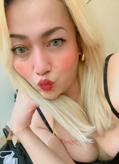 Agatha - escort in Macao Photo 5 of 8