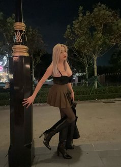 Agatha - escort in Macao Photo 6 of 8