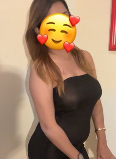 Age 22 Mahi i am independent - escort in New Delhi Photo 6 of 9