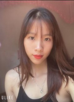 Aghata - escort in Kuwait Photo 1 of 4