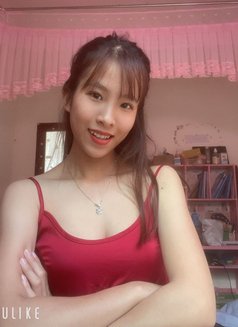 Aghata - escort in Kuwait Photo 4 of 4