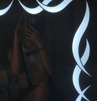 Agiiii - escort in Macao