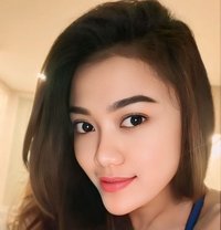 Agista Desca - puta in Singapore