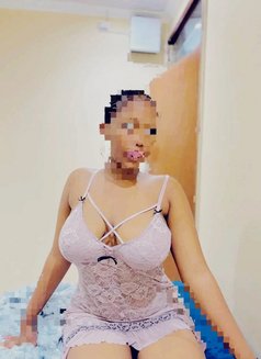 Queen of rimming and blowjob - puta in Bangalore Photo 3 of 4