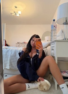 Agre - escort in Madrid Photo 7 of 16