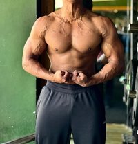 Agustiya - Acompañantes masculino in Ahmedabad