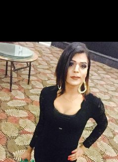SONA ACTIVEBIGCOCK - Transsexual escort in New Delhi Photo 15 of 20