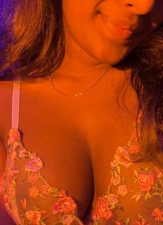 Ahasya Kaushi (Cam Girl) - escort in Colombo Photo 1 of 6