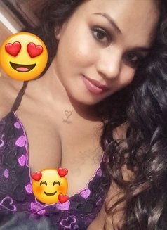 Ahinsa Lovely Shemale Escort - Transsexual escort in Colombo Photo 5 of 6