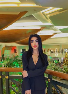 Ahlam - escort in Abu Dhabi Photo 6 of 10