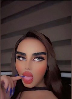 Ahlam احلام - Transsexual escort in Riyadh Photo 1 of 2