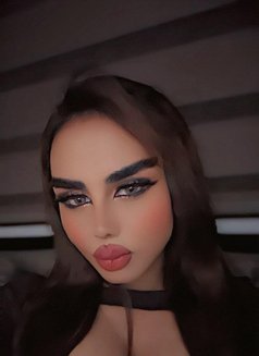 Ahlam احلام - Transsexual escort in Riyadh Photo 2 of 2