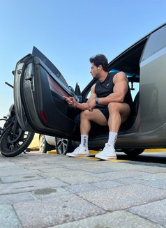 Ahmad - masseur in Dubai Photo 11 of 13