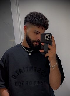 Ahmad Jo97 - Male escort in Dubai Photo 1 of 4