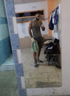 Ahmad - Male escort in Beirut Photo 3 of 3