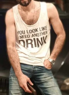 Ahmad - Male escort in Beirut Photo 5 of 5