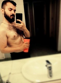 Ahmad - Male escort in Beirut Photo 5 of 6