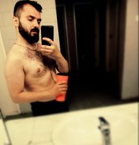 Ahmad - Male escort in Beirut