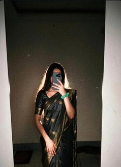 ꧁♛𝐌𝐀𝐇𝐈 Ahmadabad 𝙏𝙍𝙐𝙎𝙏𝙀𝐃♛꧂ - escort in Ahmedabad Photo 1 of 3