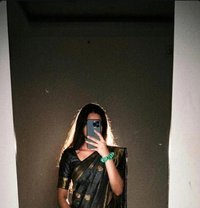 ꧁♛𝐌𝐀𝐇𝐈 Ahmadabad 𝙏𝙍𝙐𝙎𝙏𝙀𝐃♛꧂ - puta in Ahmedabad