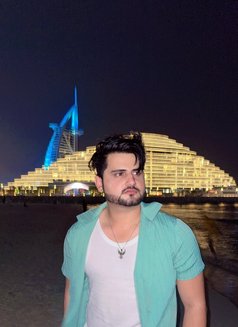 Ahmdyar - Acompañantes masculino in Dubai Photo 10 of 18