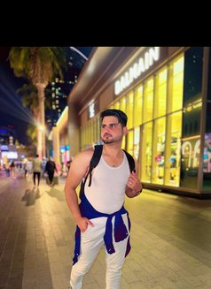 Ahmdyar - Acompañantes masculino in Dubai Photo 14 of 18