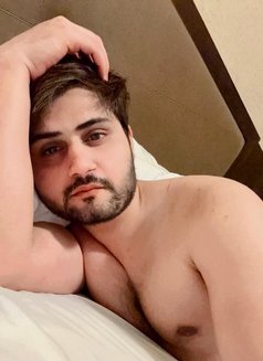Ahmdyar - Acompañantes masculino in Dubai Photo 4 of 18