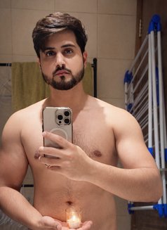 Ahmdyar - Acompañantes masculino in Dubai Photo 12 of 23