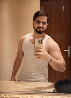 Ahmdyar - Acompañantes masculino in Dubai Photo 14 of 23