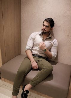 Ahmdyar - Acompañantes masculino in Dubai Photo 16 of 23