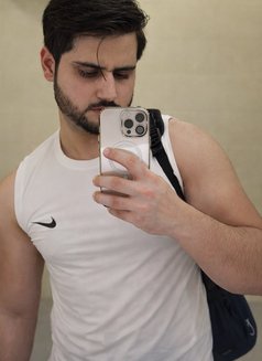 Ahmdyar - Acompañantes masculino in Dubai Photo 18 of 23