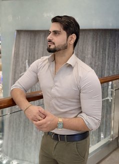 Ahmdyar - Acompañantes masculino in Dubai Photo 20 of 23
