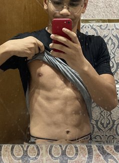 Ahmed 19 - Male adult performer in Al Sohar Photo 3 of 3