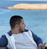 El Mafioso - Male adult performer in Cairo