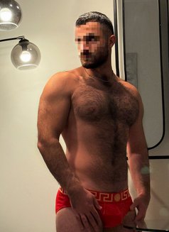 AHMED - BOYFRIEND FOR MEN - Acompañantes masculino in Dubai Photo 6 of 8