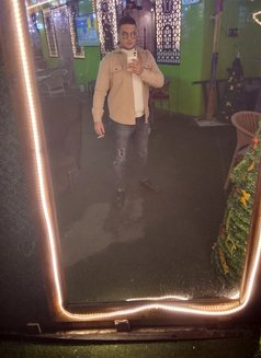 Ahmed - Male escort in Cairo Photo 4 of 5