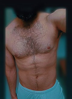 Ahmed - masseur in Cairo Photo 9 of 9