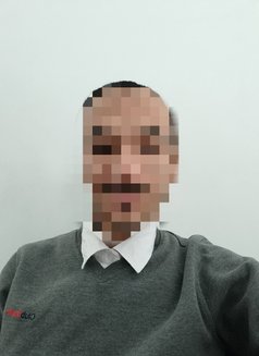 Ahmed - Male escort in Cairo Photo 2 of 2