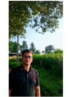 Ahmed - Male companion in Bangalore Photo 2 of 4