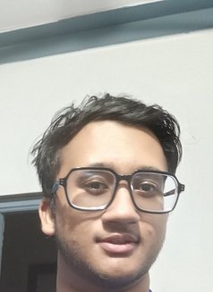 Ahmed - Male companion in Bangalore Photo 3 of 4