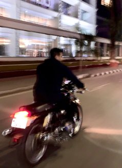 Ahmed - Male companion in Surat Photo 3 of 8