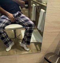 Ahmed for woman and cpl - Acompañantes masculino in Abu Dhabi Photo 2 of 5