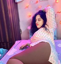 Ahmedabad Call Girls Available 24*7 - puta in Ahmedabad Photo 1 of 3