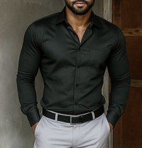 Ahmedabad - Acompañantes masculino in Ahmedabad