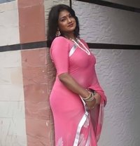 Ahmedabad Mature Call Girls - escort in Ahmedabad