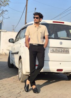 Hardcore and Naughty - Male companion in Ahmedabad Photo 4 of 6