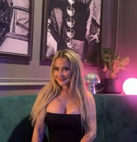 Ahmedabad Real Meet Safe and Secure - escort in Ahmedabad