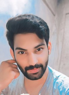 Ahsan - masseur in Abu Dhabi Photo 5 of 11