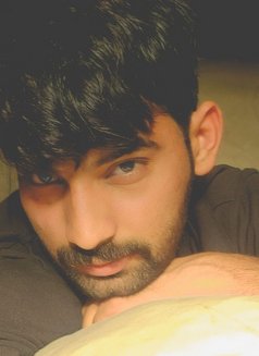 Ahsan - masseur in Abu Dhabi Photo 6 of 11