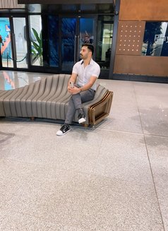 Ahsan - masseur in Abu Dhabi Photo 10 of 11